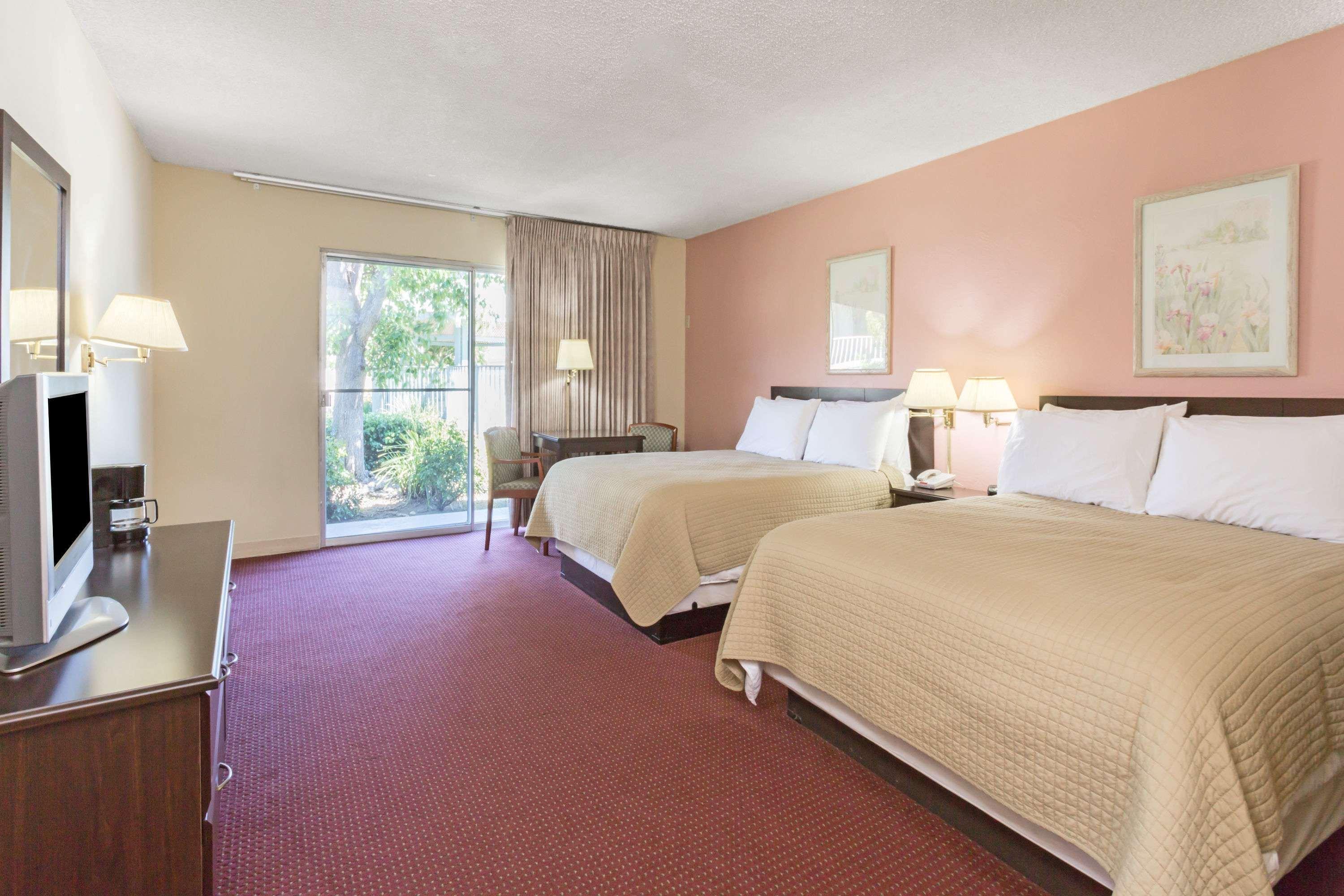 Days Inn By Wyndham Novato/San Francisco Exterior foto
