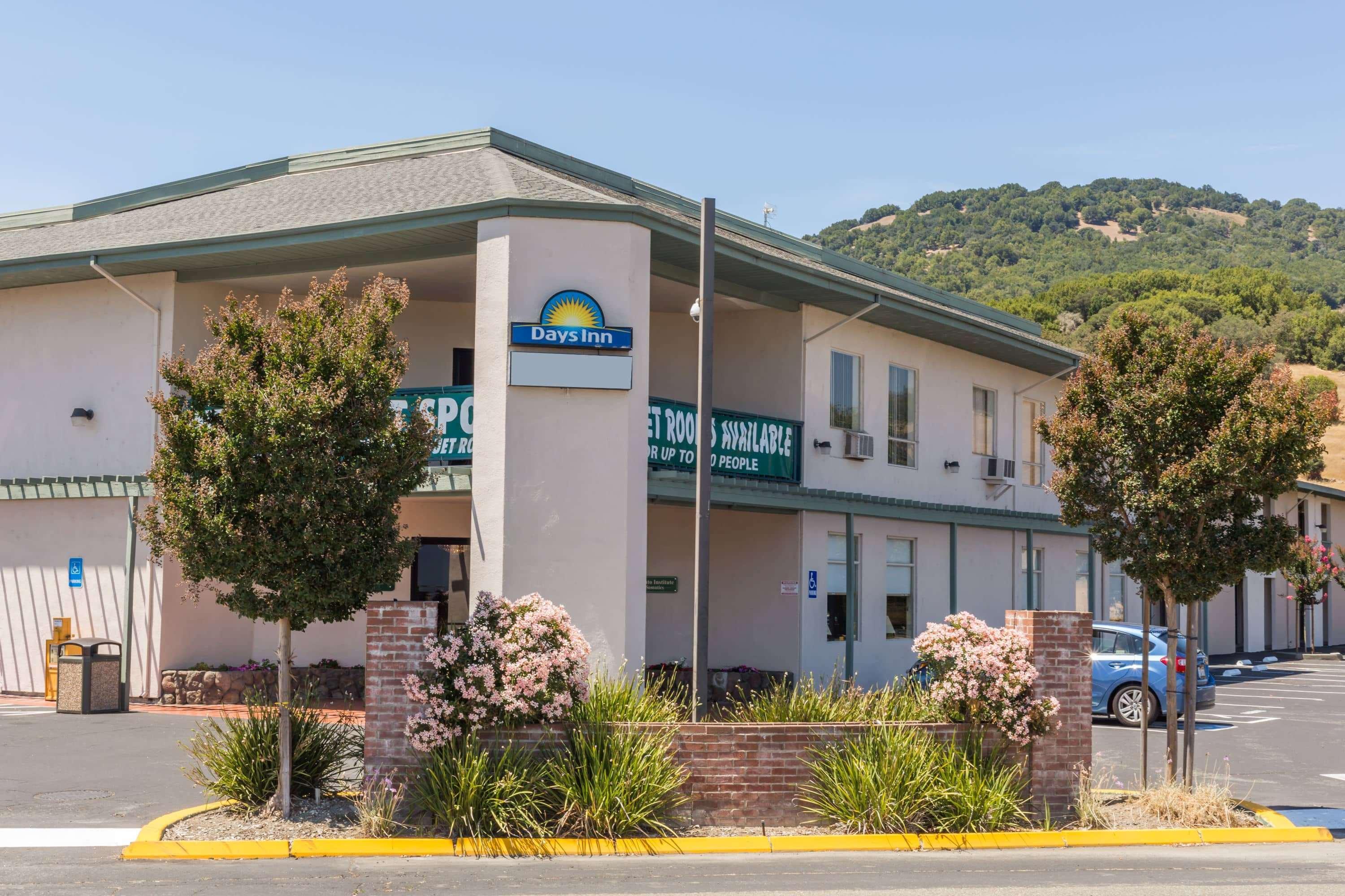 Days Inn By Wyndham Novato/San Francisco Exterior foto