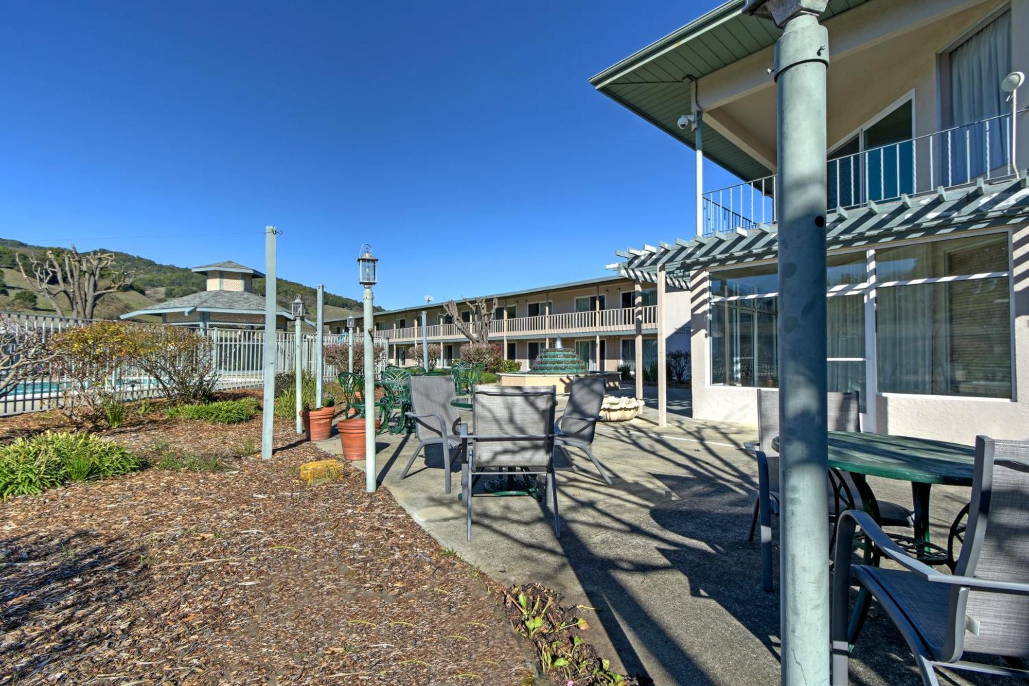 Days Inn By Wyndham Novato/San Francisco Exterior foto